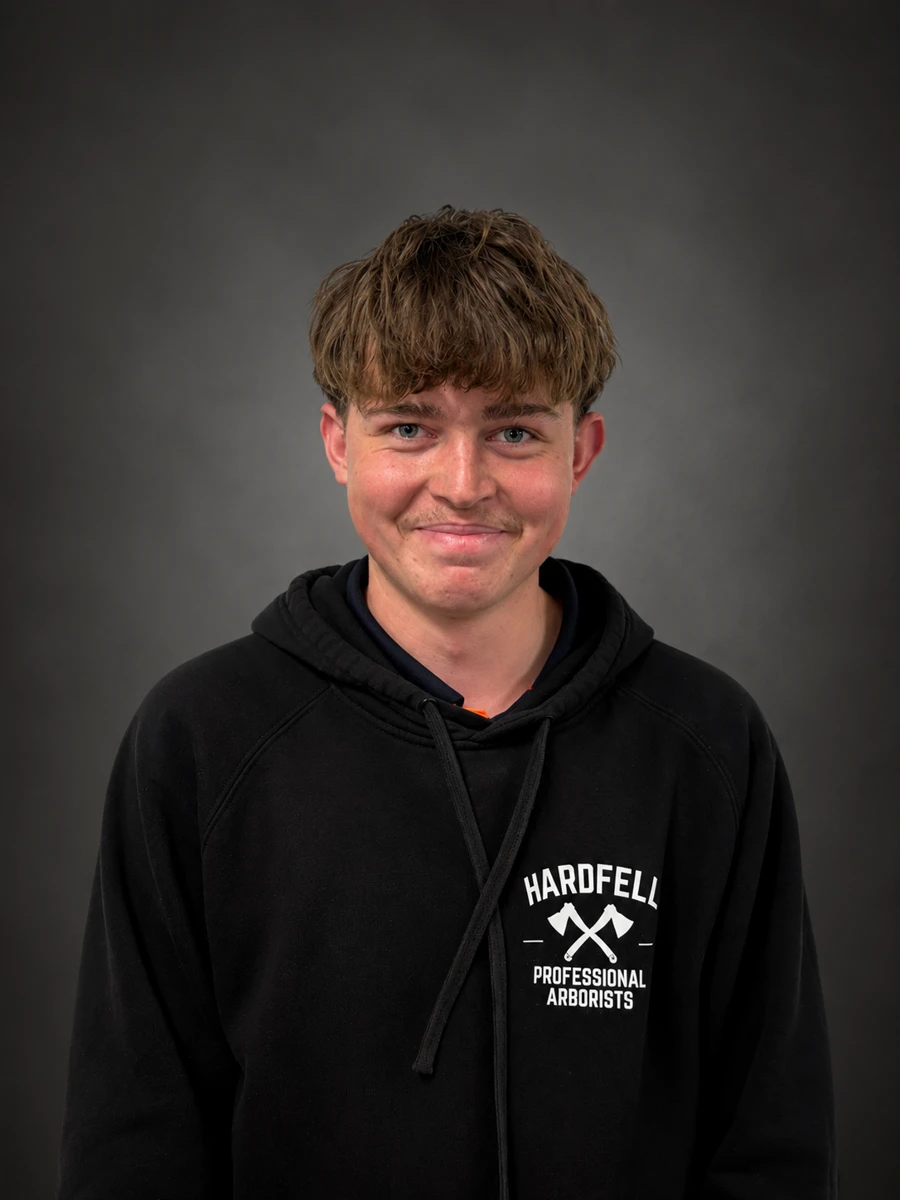Sam McNamara, Hardfell arborist crew